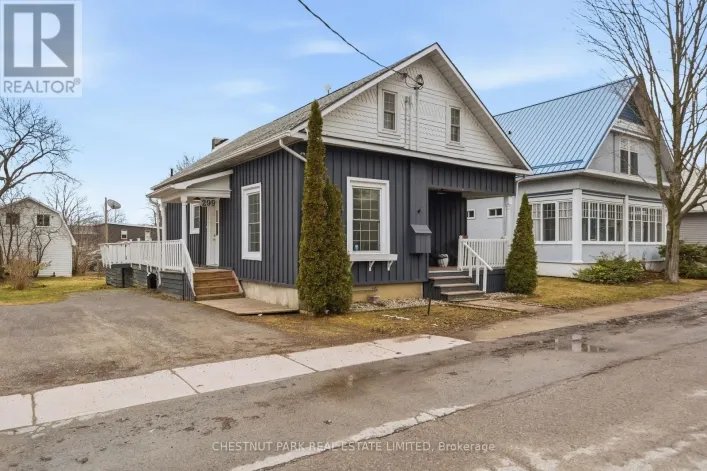 299 NOXON AVENUE, Prince Edward County