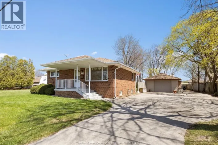 2990 PILLETTE ROAD, Windsor