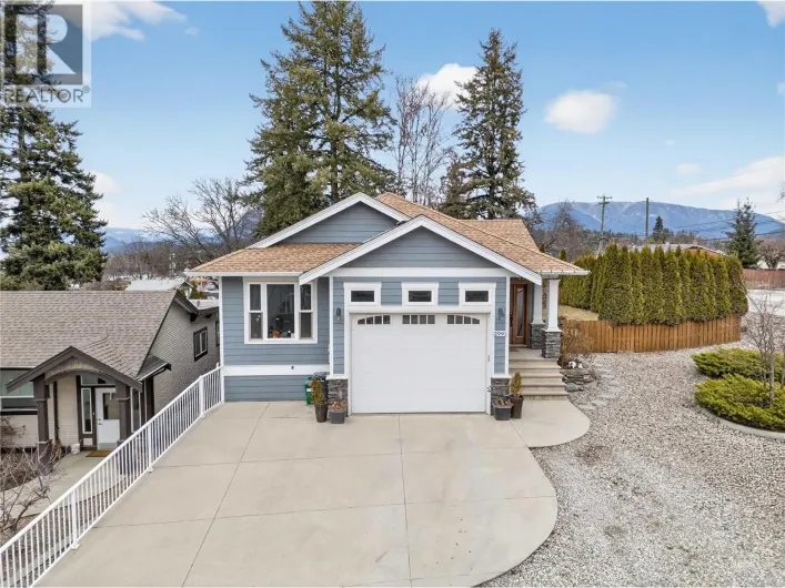 2991 7 Avenue NE, Salmon Arm
