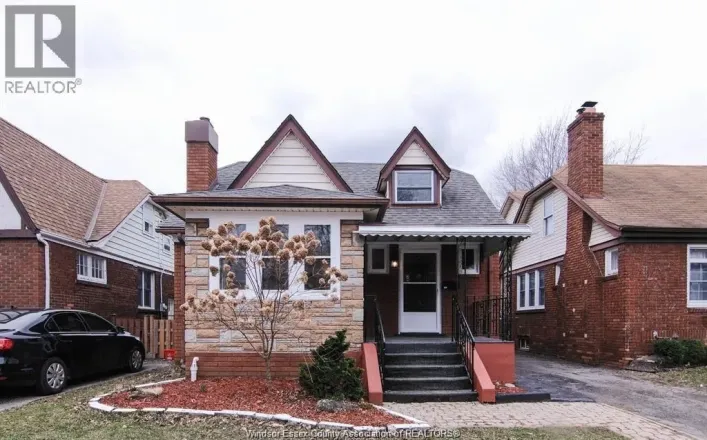 2995 Randolph AVENUE, Windsor