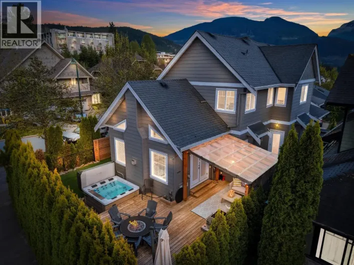 2995 STRANGWAY PLACE, Squamish
