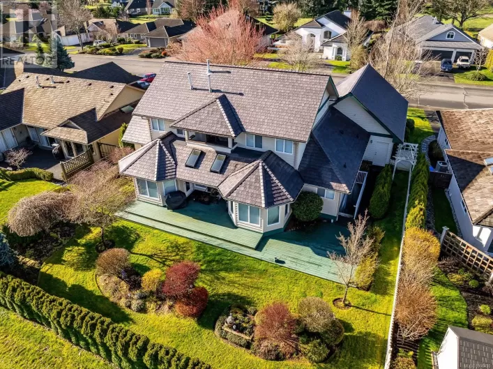 2996 Royal Vista Way, Courtenay