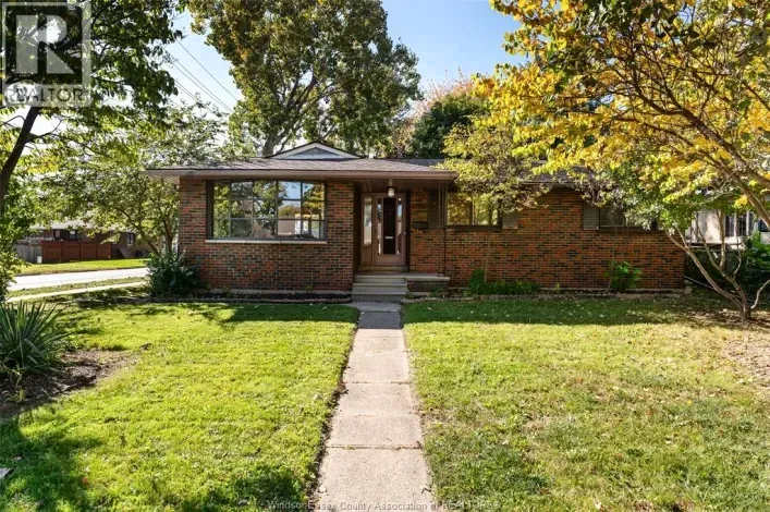 2997 ST PATRICK'S DRIVE, Windsor