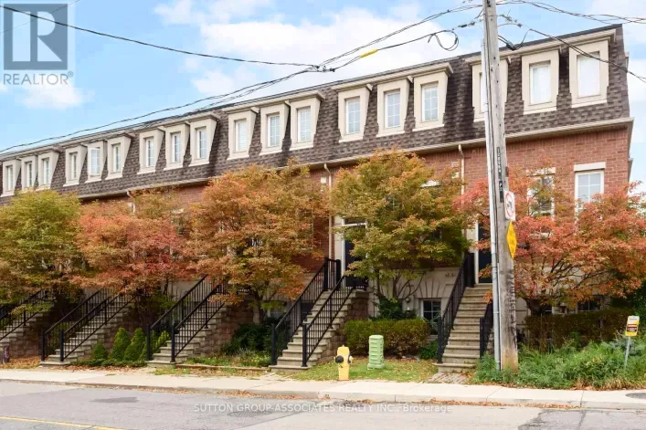 2B ALCINA AVENUE, Toronto