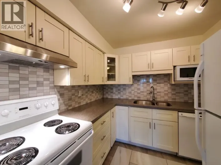 2F 7411 MINORU BOULEVARD, Richmond