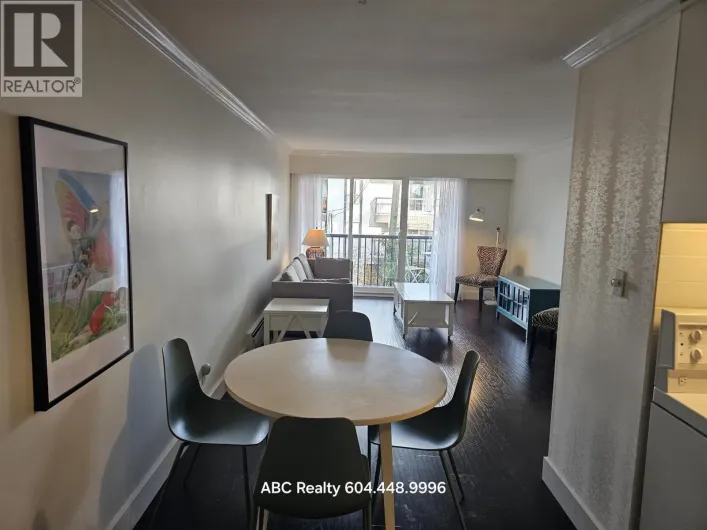 2FL 2125 W 2ND AVENUE, Vancouver