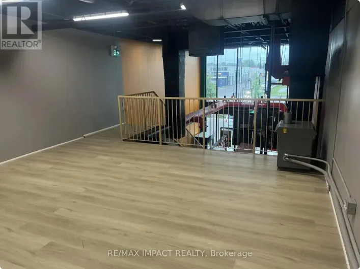 2-MEZ - 530 SPEERS ROAD, Oakville