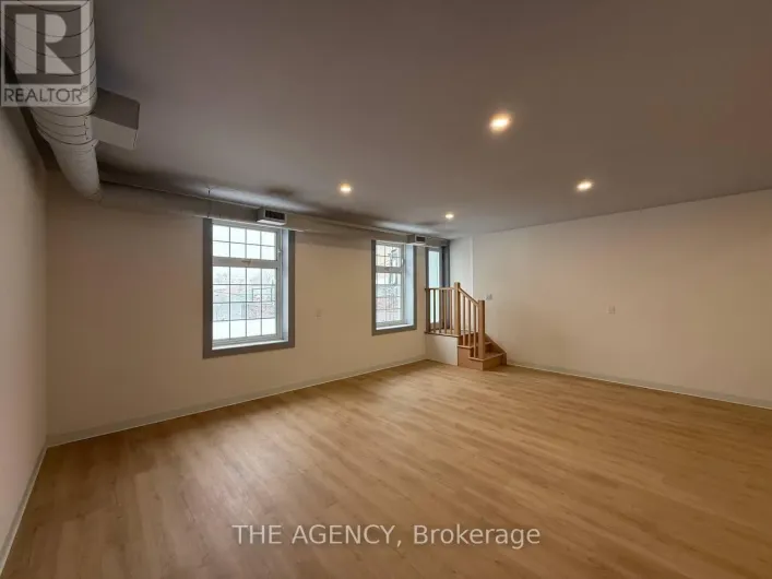 2ND - 221 MAIN STREET S, Newmarket