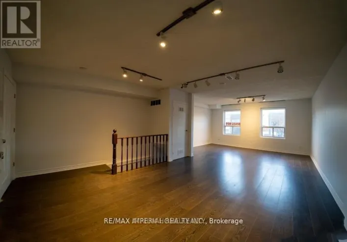 2ND FL - 3334 A YONGE STREET, Toronto