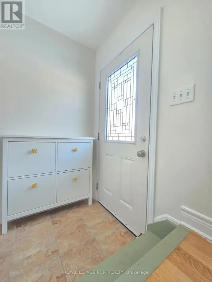 2ND FLOOR - 341 QUEENSVILLE SIDE ROAD, East Gwillimbury