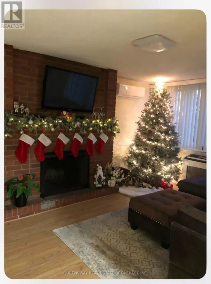 2ND FLOOR AND ATTIC - 432 GLADSTONE AVENUE, Toronto