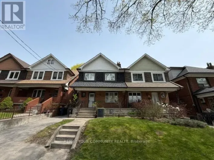 2ND FLR - 19 MOUNT ROYAL AVENUE, Toronto