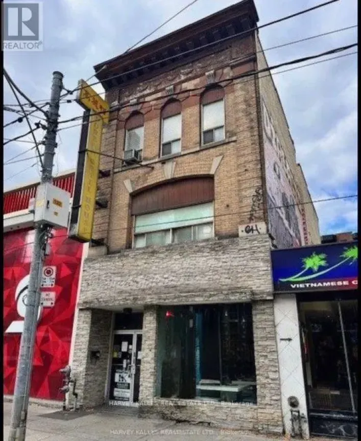 2ND FLR - 214 QUEEN STREET W, Toronto