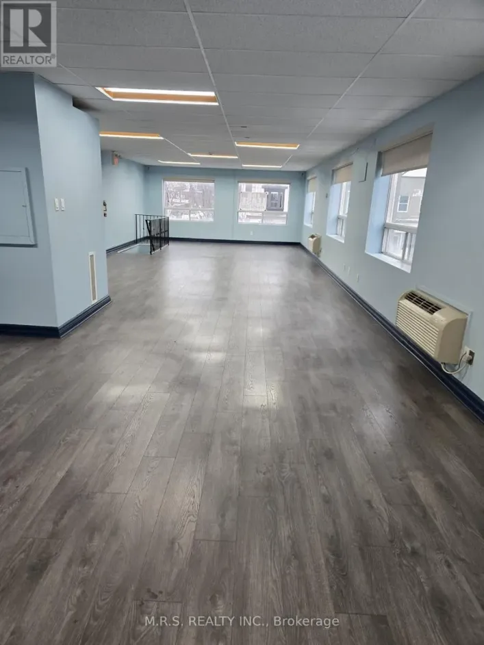 2ND FLR - 2152 DANFORTH AVENUE, Toronto