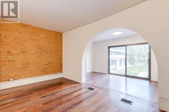 2ND FRONT - 276 AVENUE ROAD, Toronto