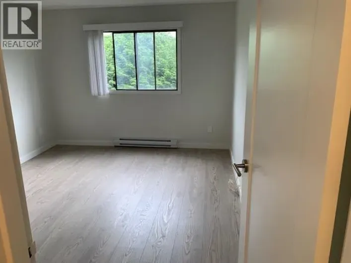 2XX 8700 ACKROYD RD, Richmond