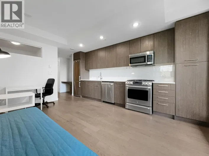 2XX 9080 UNIVERSITY CRESCENT, Burnaby