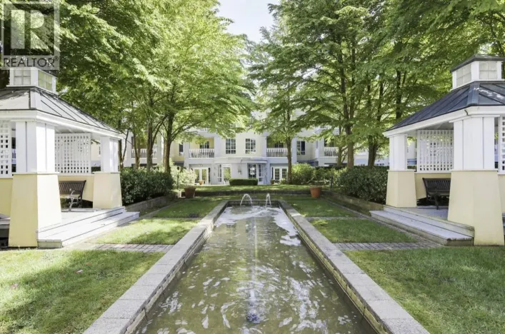 2xx-5835 HAMPTON PLACE, Vancouver