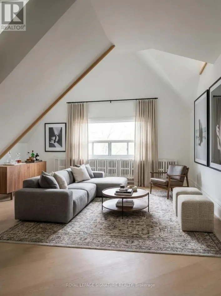 3 - 1 BELLWOODS PARK, Toronto