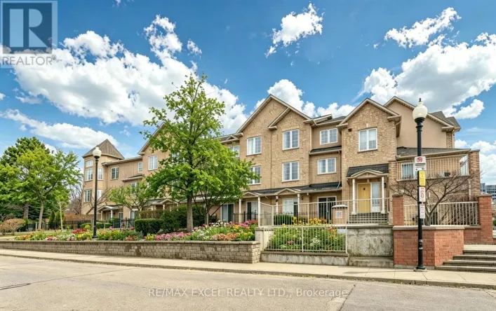 3 - 10 COX BOULEVARD, Markham