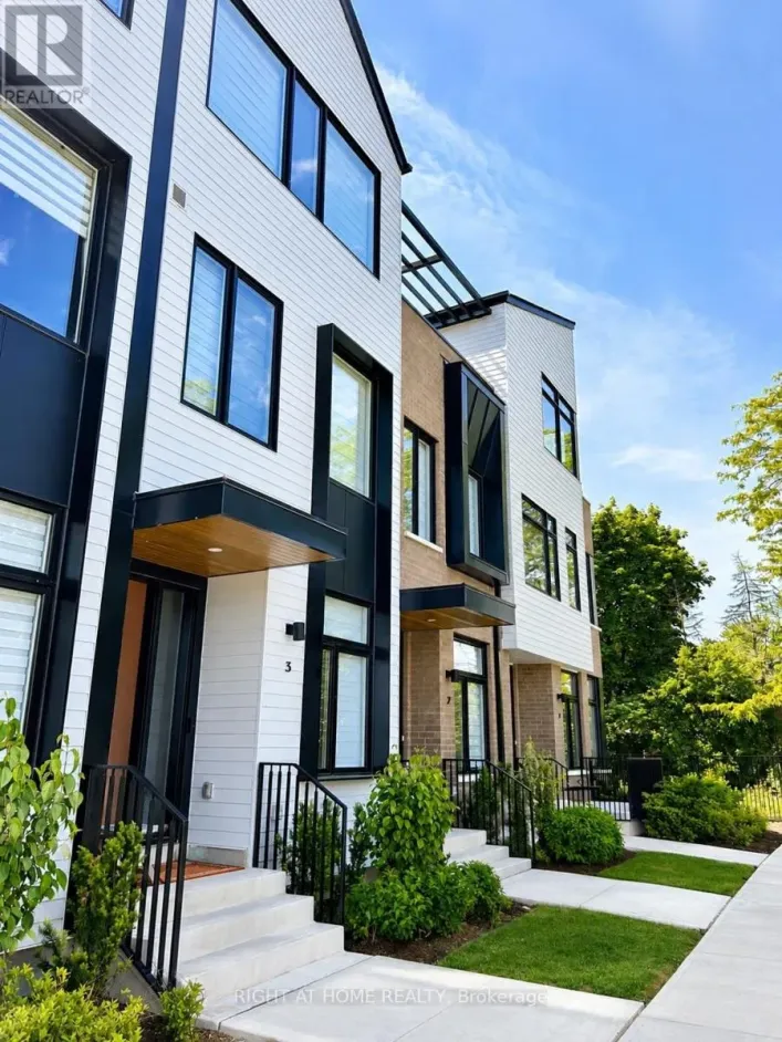 3 - 10 LOU PARSONS WAY, Mississauga