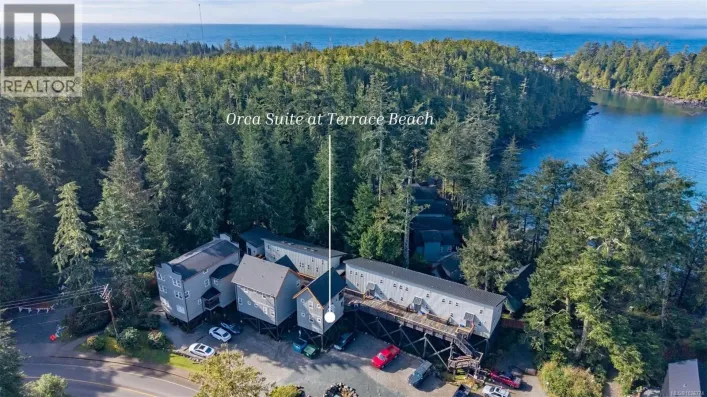 3 1002 Peninsula Rd, Ucluelet