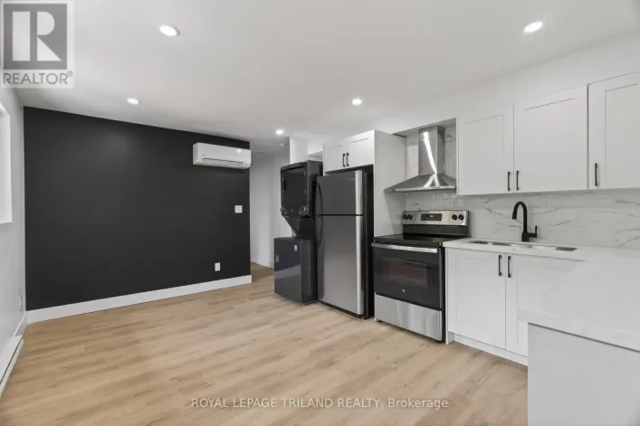 3 - 1015 EAGLE DRIVE, London South
