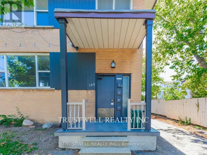 3 - 105 MARY STREET E, Whitby