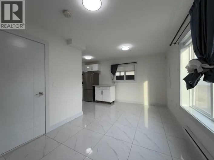 3 1052 E 50TH AVENUE, Vancouver