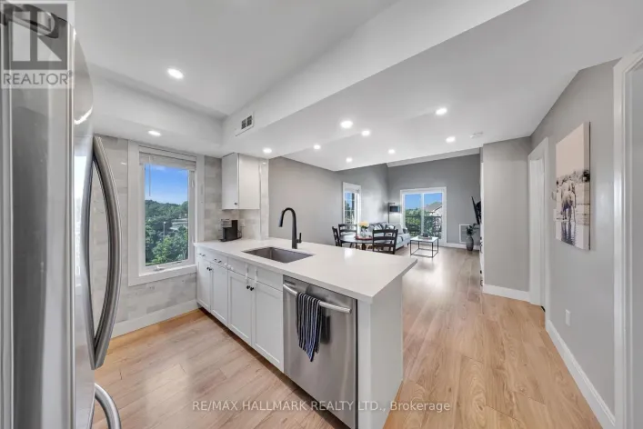 3 - 106 PETRA WAY, Whitby