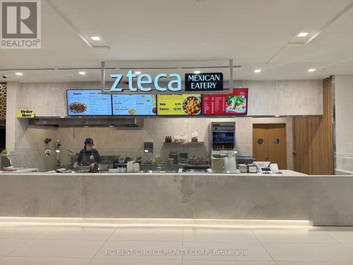 3 - 120 BREMNER BOULEVARD, Toronto