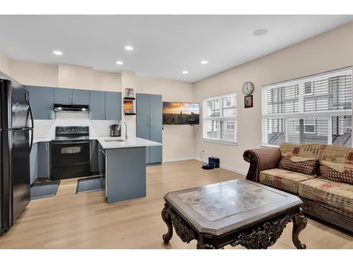 3 12677 63 AVENUE, Surrey