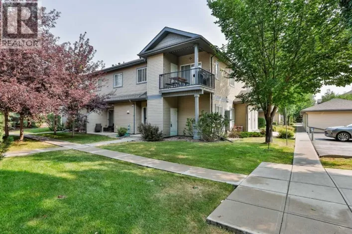 3, 129 Silkstone Road W, Lethbridge