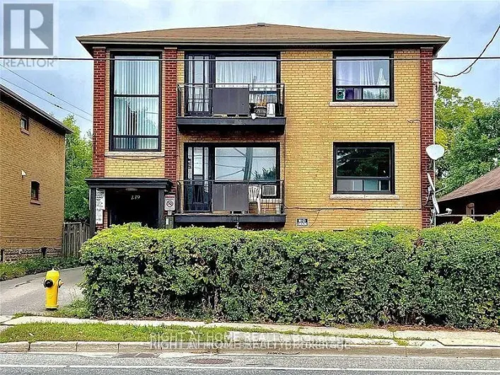 3 - 139 ROYAL YORK ROAD, Toronto