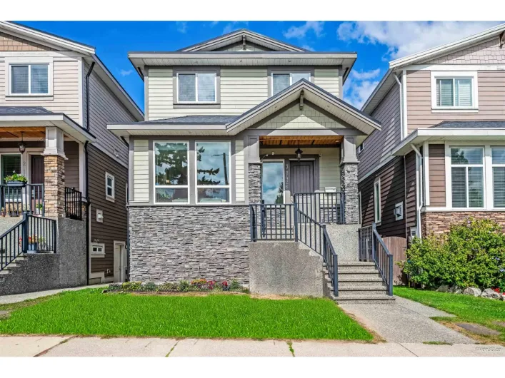 3 1426 FINLAY STREET, White Rock
