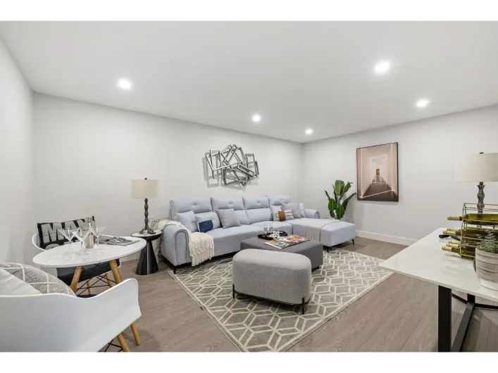 3 14391 61A AVENUE, Surrey