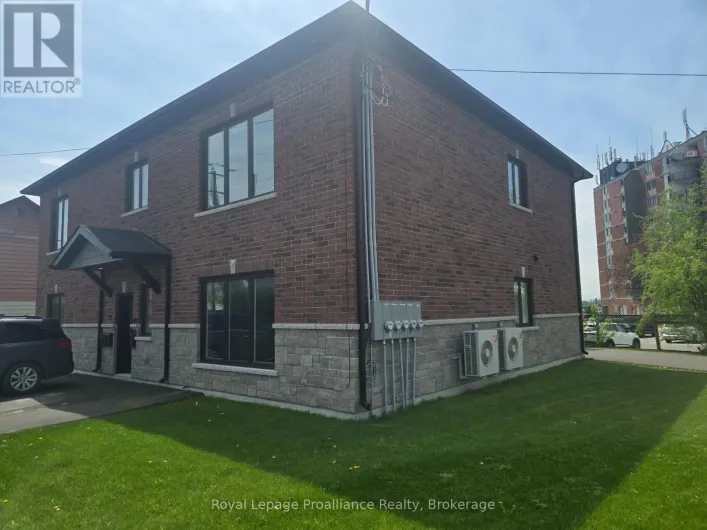 3 - 15 BAY STREET, Quinte West