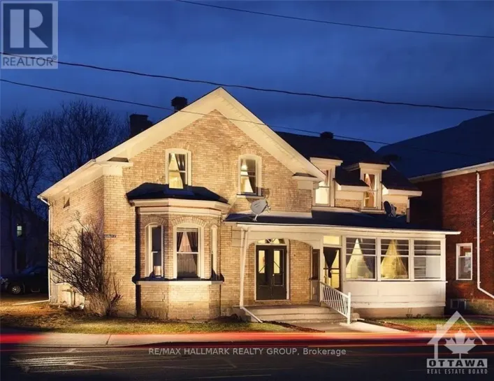 3 - 15 ELMSLEY STREET N, Smiths Falls