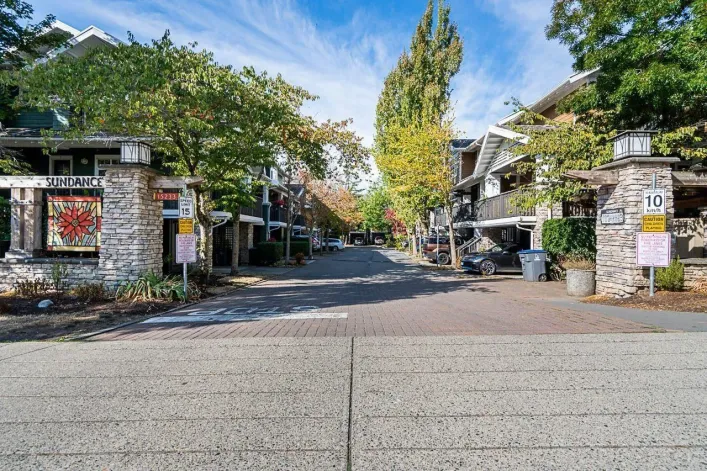 3 15233 34 AVENUE, Surrey