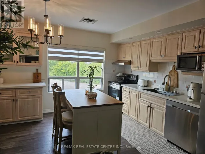 3 - 15393 AIRPORT ROAD, Caledon