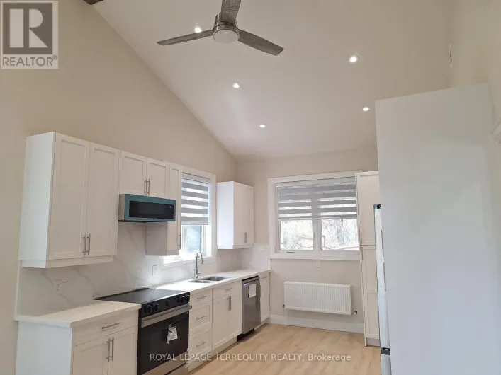 3 - 165 BAY STREET E, Blue Mountains