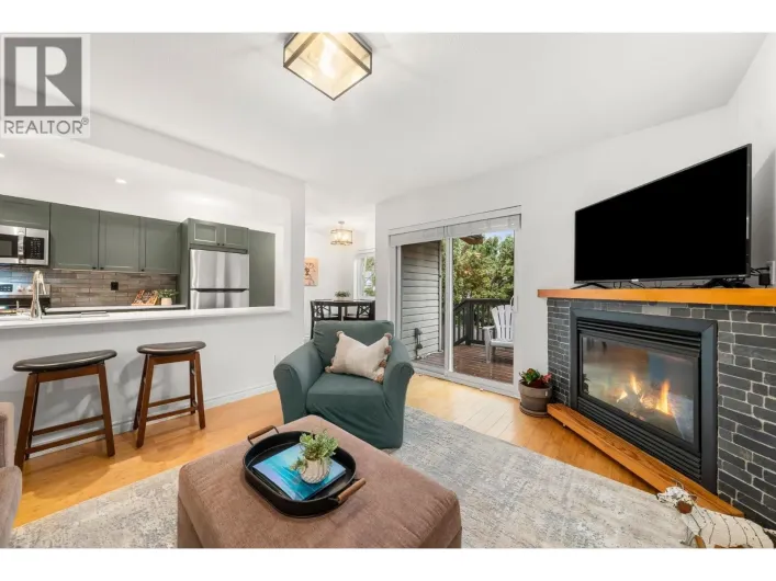 3 1700 MAMQUAM ROAD, Squamish