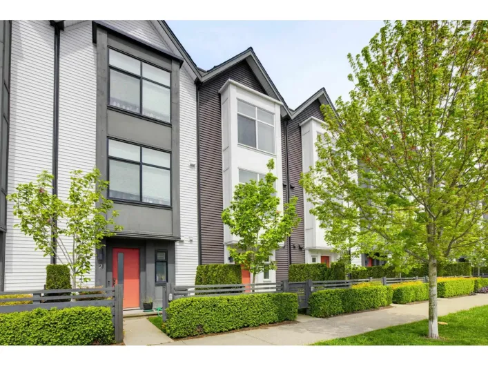 3 17555 57A AVENUE, Surrey