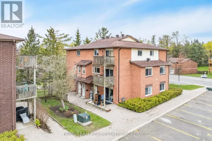 3 - 19 MEADOW LANE, Barrie