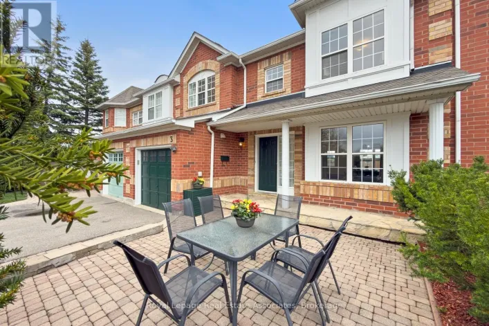 3 - 199 HILLCREST AVENUE, Mississauga