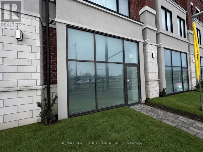 3 - 200 DISSETTE STREET, Bradford West Gwillimbury