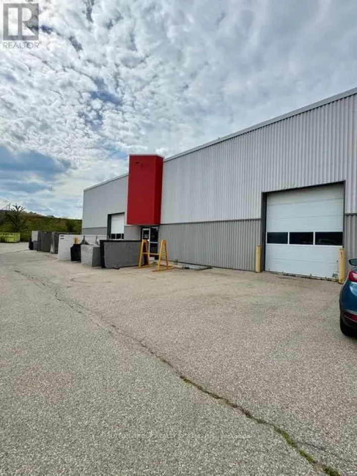 3 - 200 SOUTHGATE DRIVE, Guelph