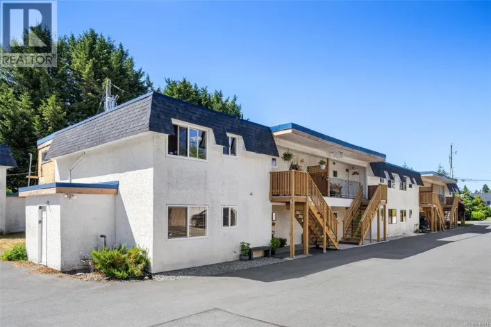 3 2045 Gatewood Rd, Sooke