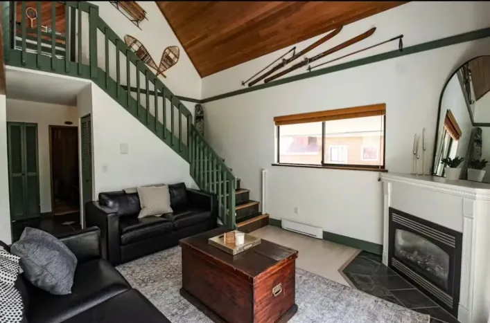 3 20668 EDELWEISS DRIVE, Mission