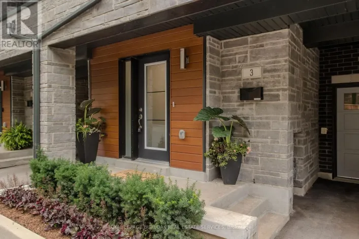 Row / Townhouse for sale: 3 - 2071 GHENT AVENUE, Burlington